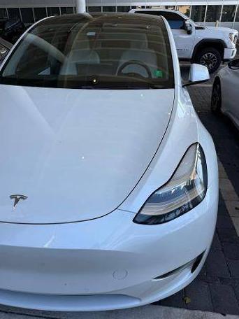 TESLA MODEL Y 2020 5YJYGDEF4LF018591 image